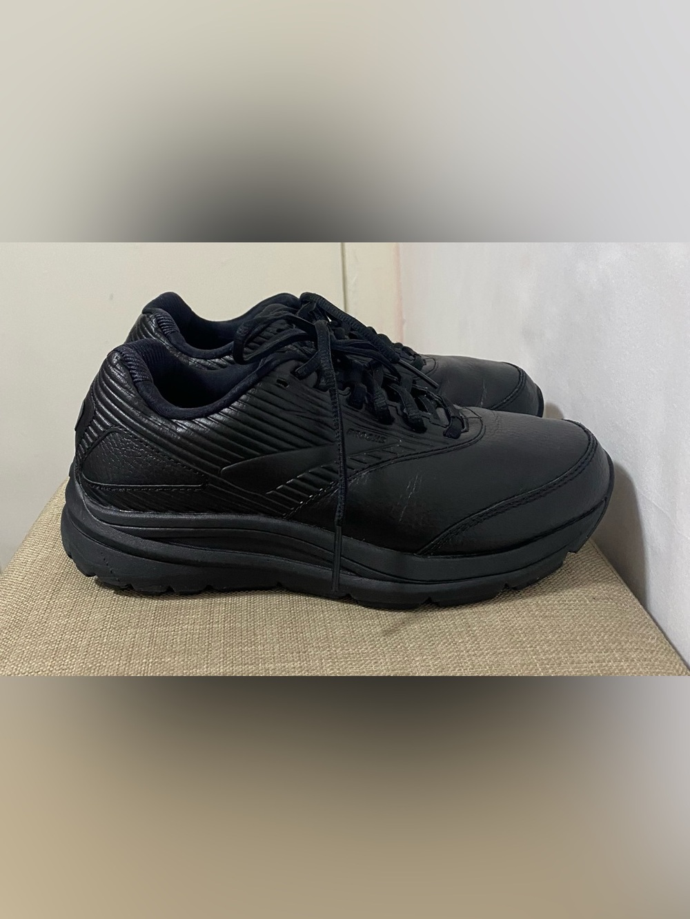 Brooks Black Women's Lace-Up Sneakers